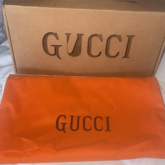 NWOT off the grid gucci zip around wallet Unisex - Picture 8 of 11